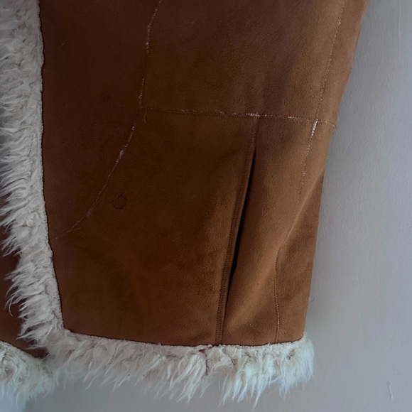Vince Camuto Tan Faux Shearling Vest - Picture 5 of 5